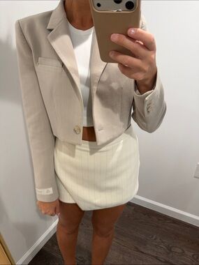 Ariztia Women’s blazer Cropped